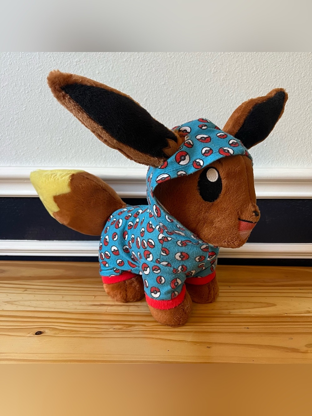 Build-A-Bear Workshop Pokemon Eevee Plush Stuffed Animal 14" W/ Poke Ball Pjs